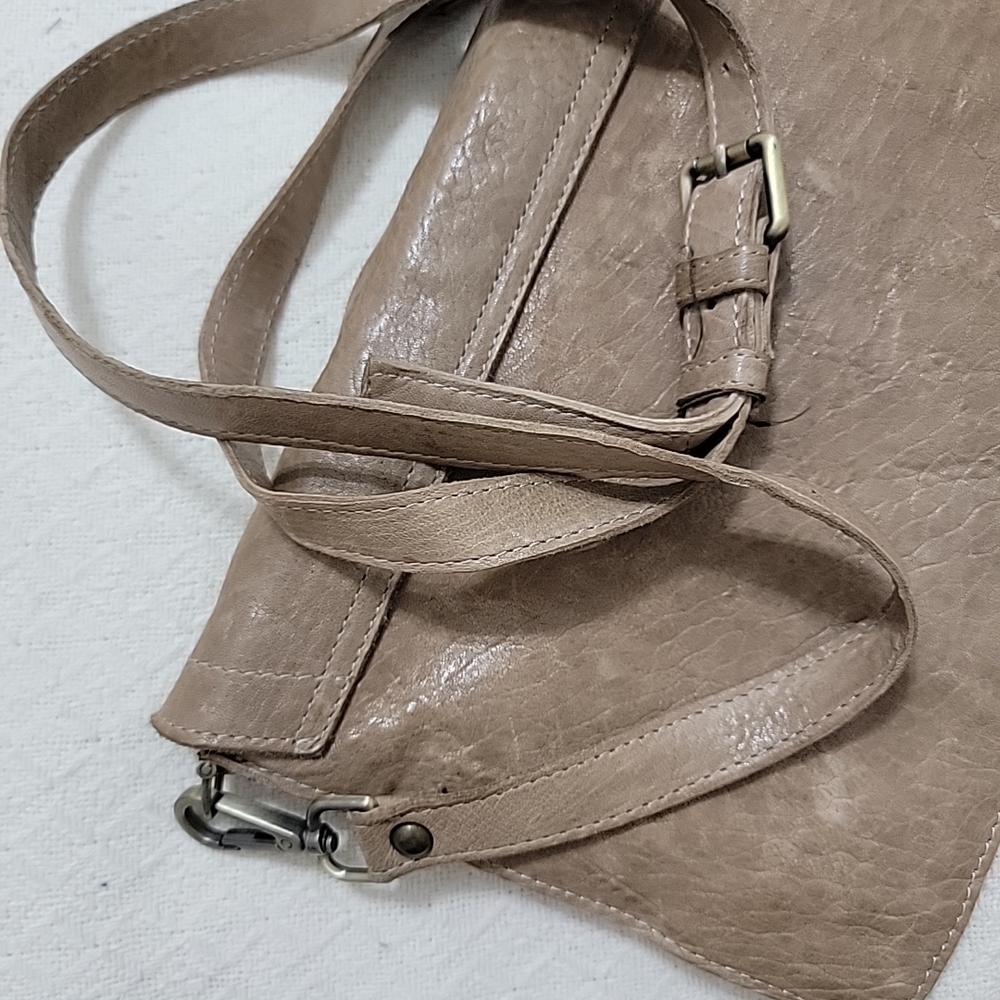 Maxon Made in Italy Tan Pebbled Leather Crossbody Messenger Boho Shoulder Bag - Picture 14 of 14